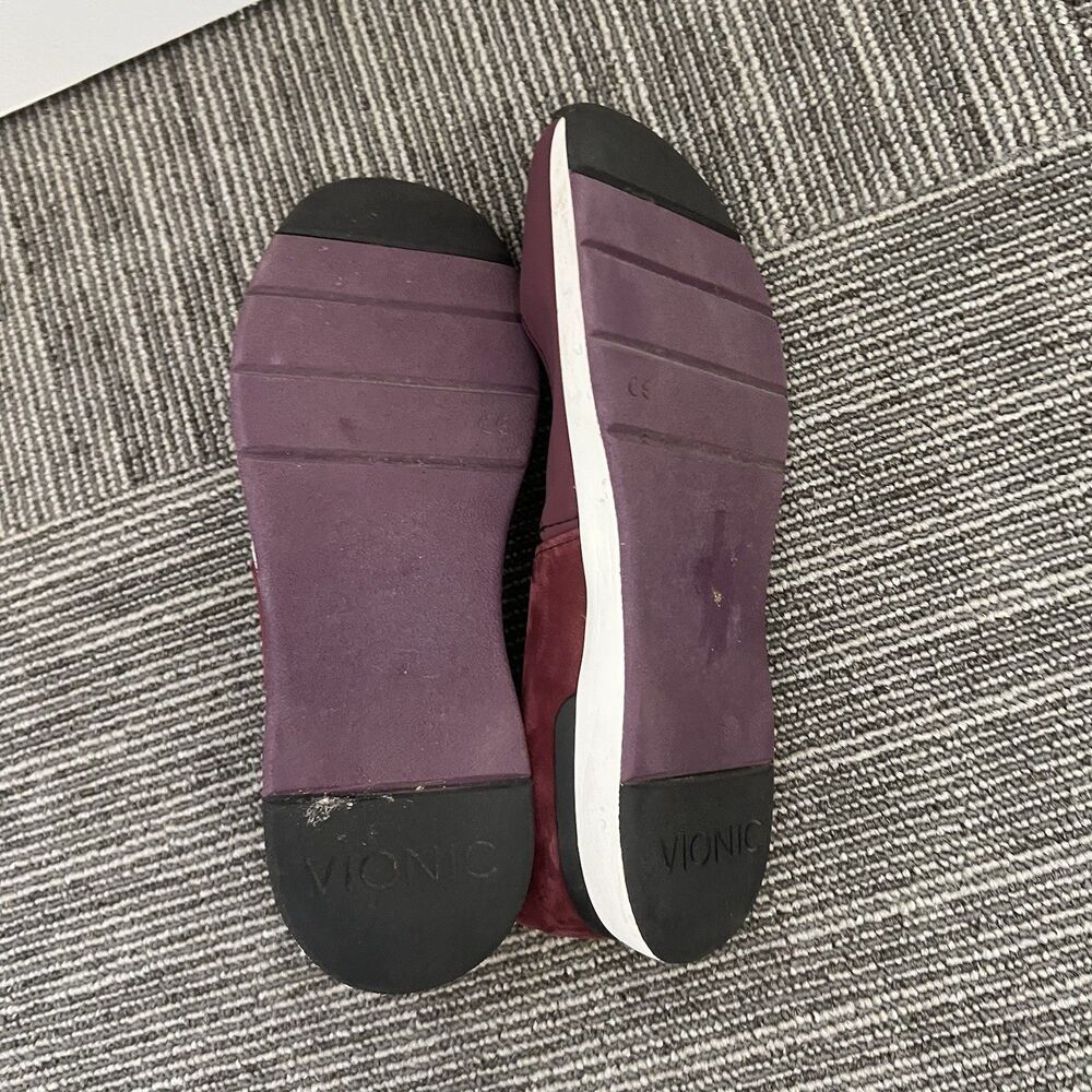 Vionic Burgundy Flats - Picture 5 of 9